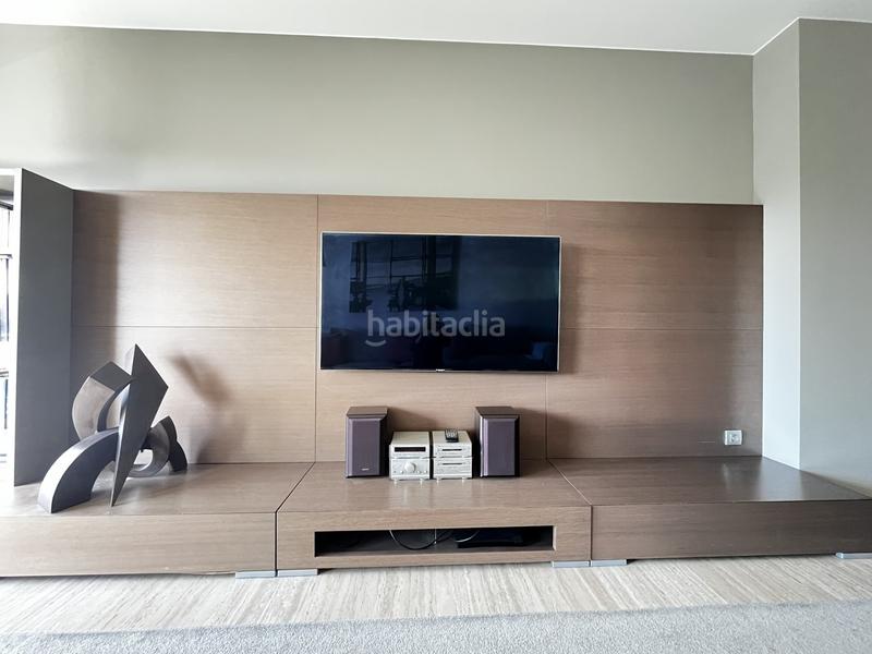 Foto c6b19d86-9940-4a6e-b734-be5ef28046fe. Rent flat with heating parking in Eixample Nord Girona