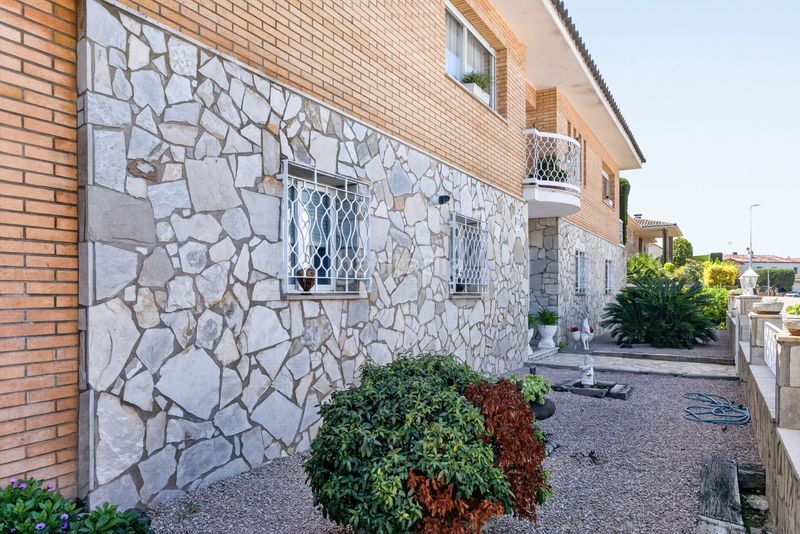 Foto e7c1a305-1c5c-41a5-b541-9d777695b492. Casa amb calefacció aparcament piscina a Quart