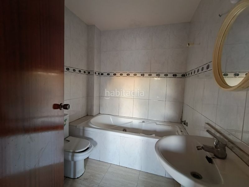 Foto 5f3ee623-115a-4fc0-8753-c8c62db335fd. Piso en Centre Salt