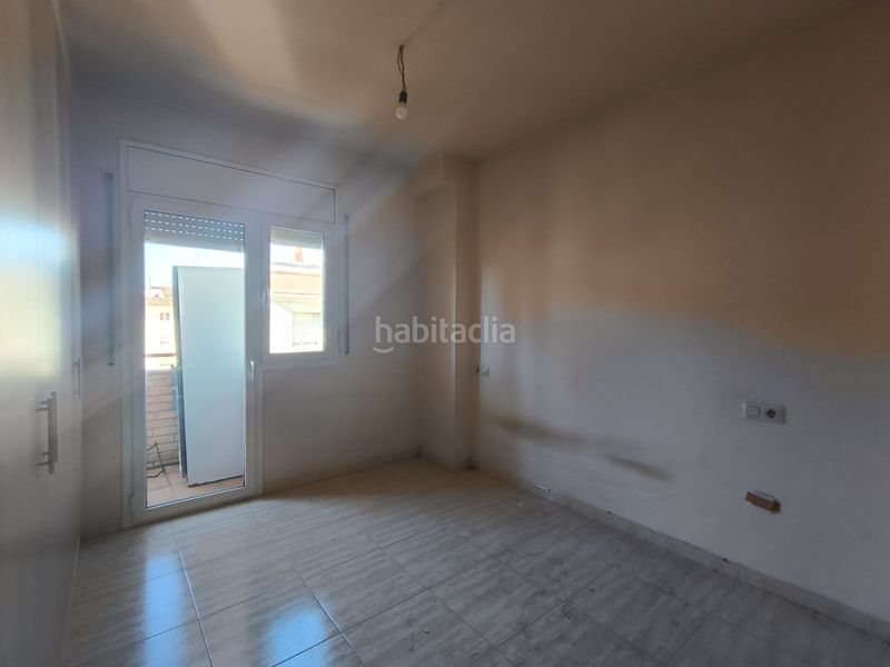 Foto dd58c0df-a792-4a77-a3dc-582247e7b815. Piso en Centre Salt