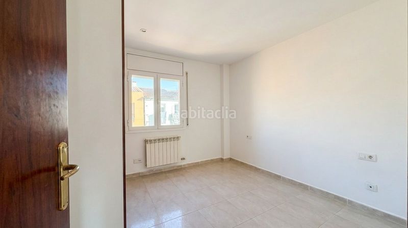 Foto 83214d01-6b01-4ec2-bac0-d0af78b989fb. Dúplex amb calefacció a Eixample Sud-Migdia Girona