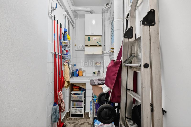 Foto 207c0038-73d3-4899-9ad6-5dcc1a94b89d. Pis amb calefacció a Eixample Nord Girona