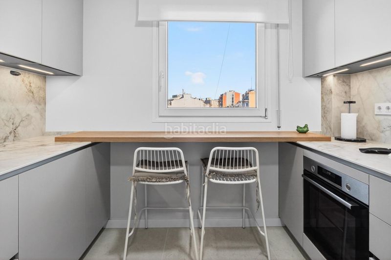 Foto 40b2b233-a1eb-4a75-8a3f-489fc42cbf56. Pis amb calefacció a Eixample Nord Girona