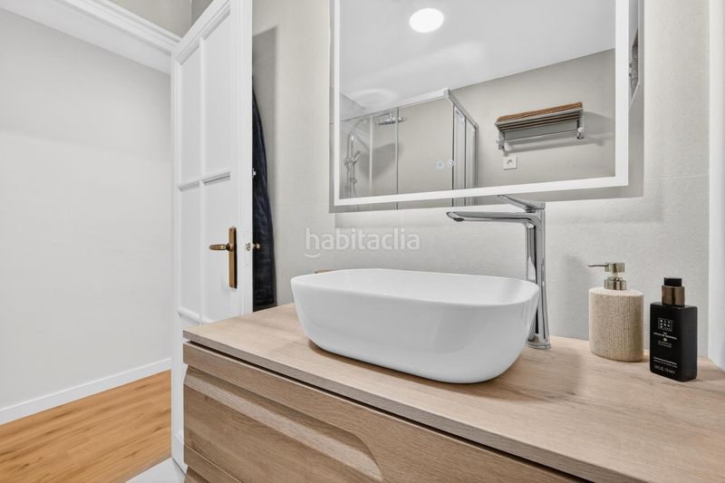 Foto acd98b1f-65e5-4dc0-80d0-3fc6ba953faf. Pis amb calefacció a Eixample Nord Girona