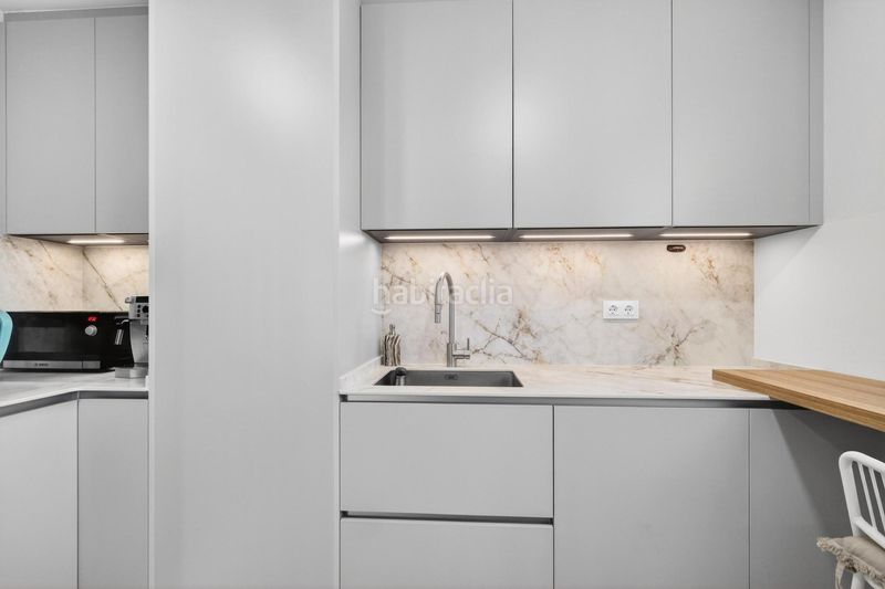 Foto d40b6da7-a322-487e-8da6-dc089b6df8f4. Pis amb calefacció a Eixample Nord Girona