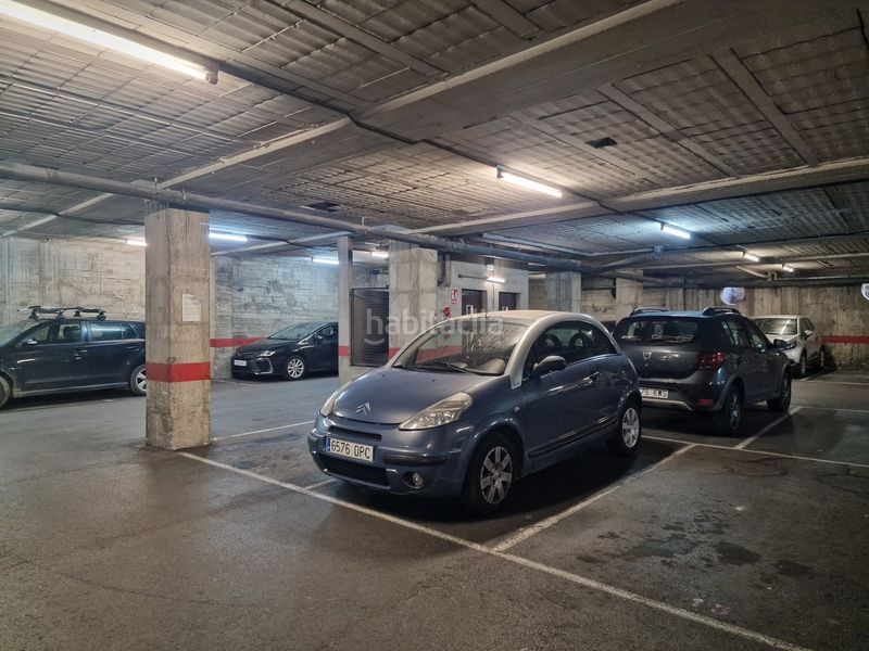 Foto e4b88c87-b4f3-4f69-9656-9e7cc740eec0. Posto auto in Eixample Nord Girona
