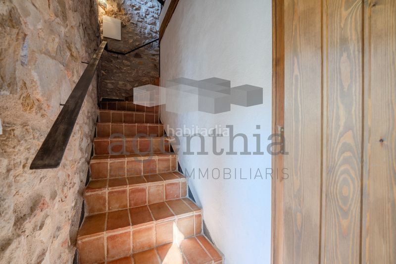 Foto d5efe4ca-730d-4c25-81cb-d15979d62cfa. Casa aparellada amb calefacció a Sant Daniel Girona