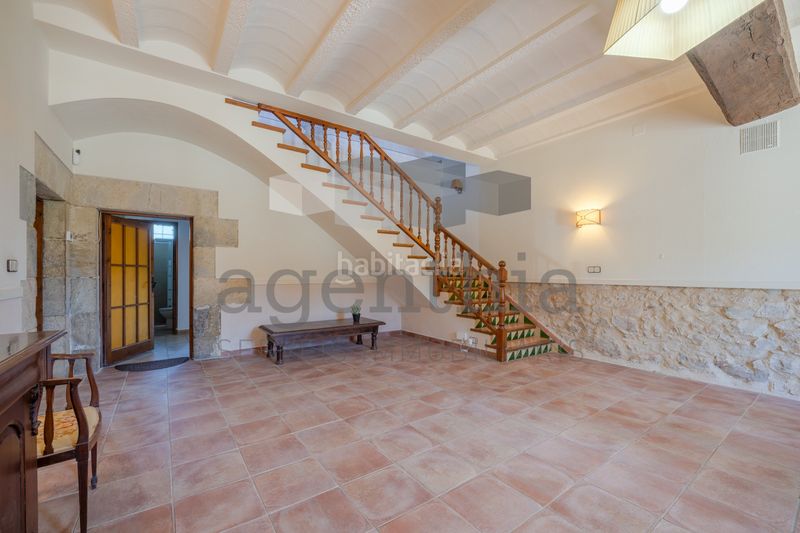 Foto 010f2329-13aa-4866-8974-5bfdbe28df75. Masia amb calefacció aparcament a Palau Girona