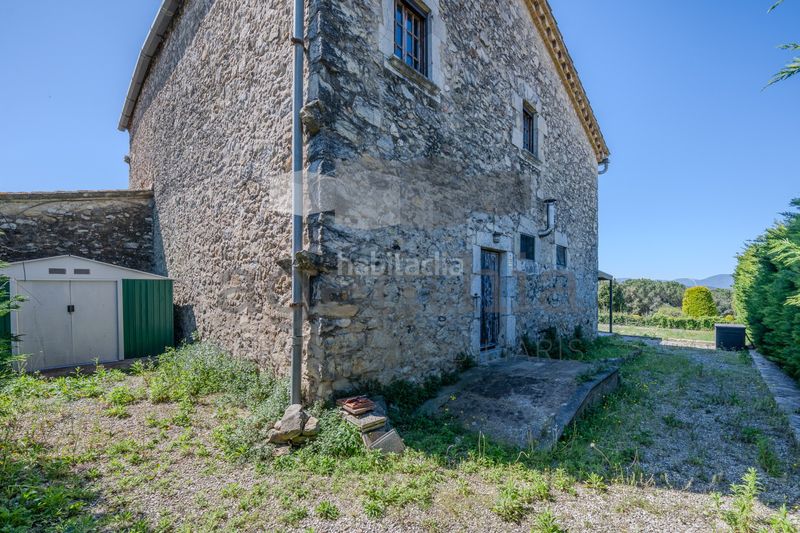 Foto c6186233-360b-4dea-8e9d-b826aade45dd. Masia amb calefacció aparcament a Palau Girona