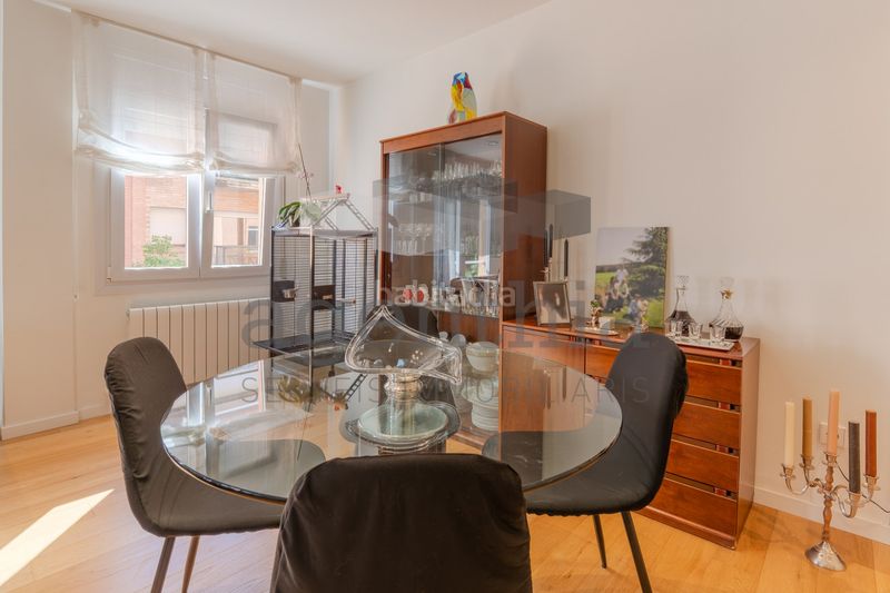 Foto 0a8a74ef-ae47-4826-8b41-72b50032e97d. Pis amb calefacció a La Devesa Girona