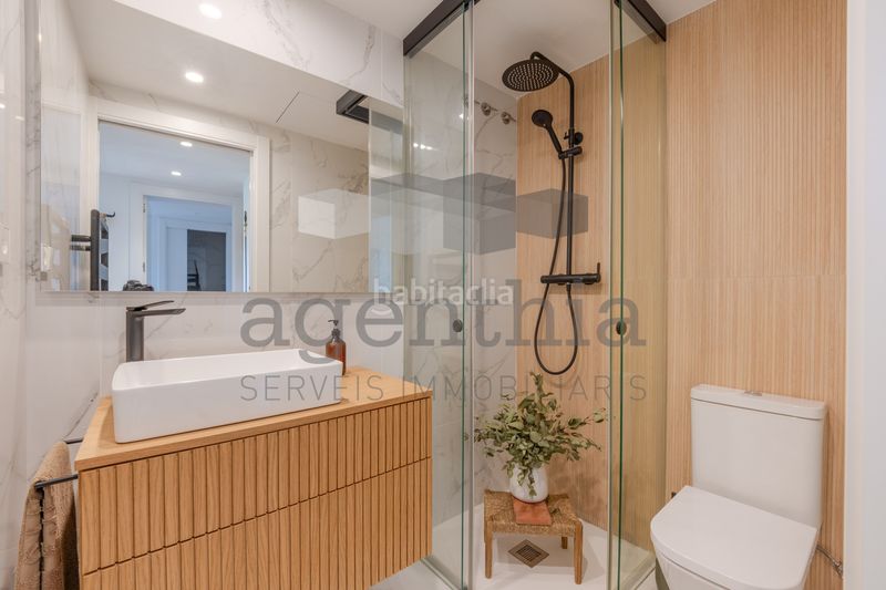 Foto 3e6df996-df4c-4f80-98ca-f6ddaefee4c0. Pis amb calefacció aparcament a Eixample Sud-Migdia Girona