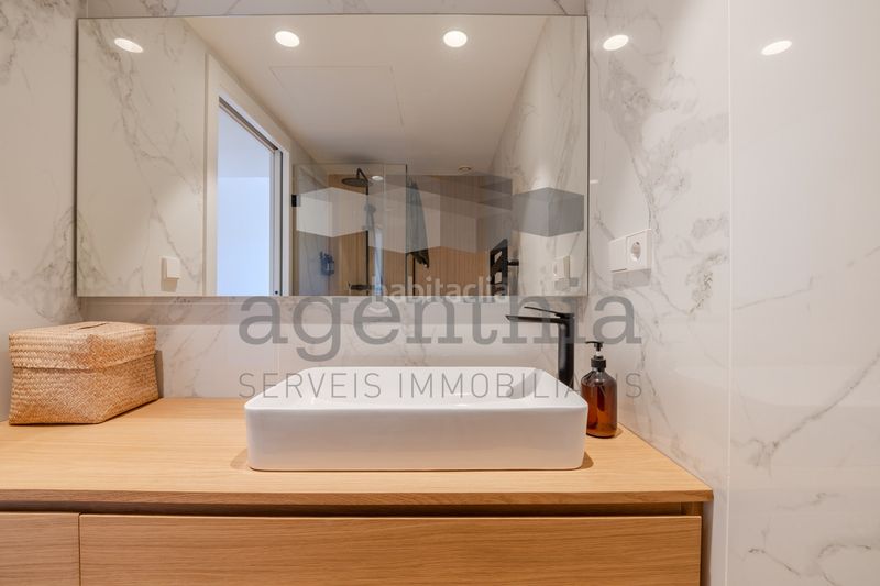 Foto 4d722cf0-c45e-4f15-bd0c-cb9eb5ebd65f. Pis amb calefacció aparcament a Eixample Sud-Migdia Girona