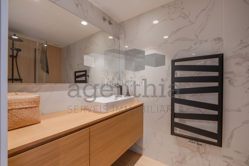 Foto 74aba950-cc35-46a3-a46f-916fa7f5d4fa. Piso en Eixample Sud-Migdia Girona