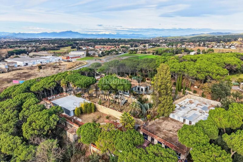 Foto 01f7e5bd-5744-4351-92cb-71b6dcca3e9e. Casa amb calefacció aparcament piscina a Llambilles