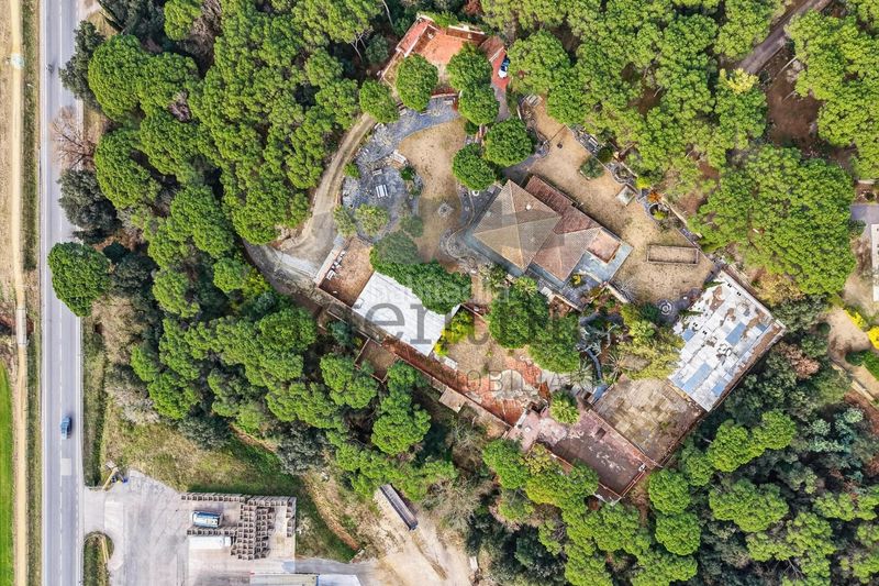 Foto 4833a152-b702-407e-a2a1-bbd3dd996226. Casa amb calefacció aparcament piscina a Llambilles