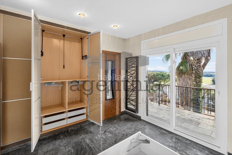 Foto 67297873-d159-4cdb-b521-6174ab072ee4. Casa amb calefacció aparcament piscina a Llambilles