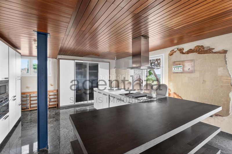 Foto 7f3c6ca0-d333-4e0b-87b7-66f10c5ab4a3. Casa amb calefacció aparcament piscina a Llambilles