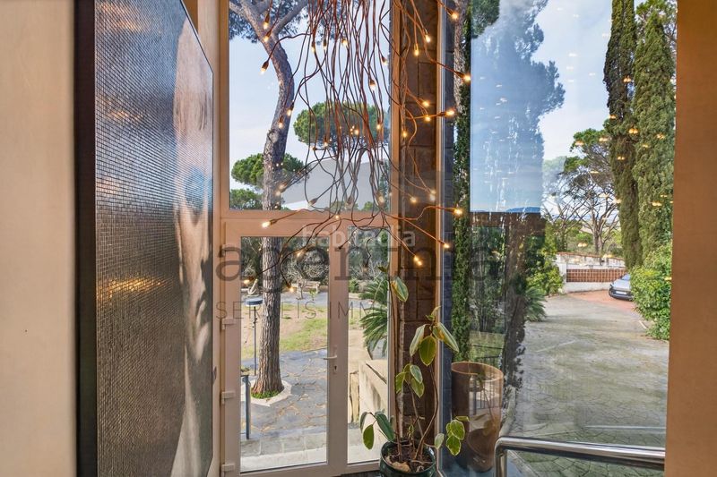 Foto f46095ed-24f0-430d-8b9d-735923c13493. Casa amb calefacció aparcament piscina a Llambilles