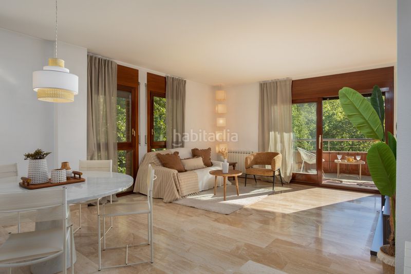 Foto 2b55b7c8-6e3e-4113-a00f-1499ed2d7667. Pis amb calefacció aparcament a La Devesa Girona