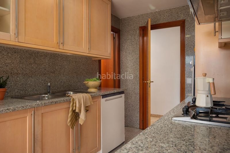 Foto d9ad3f75-403c-411f-ae0c-1b156fee8149. Pis amb calefacció aparcament a La Devesa Girona