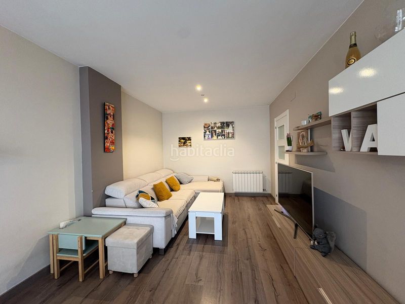 Foto b50cee3f-2ece-4ff4-bb08-91345ff0aa49. Piso en Eixample Nord Girona