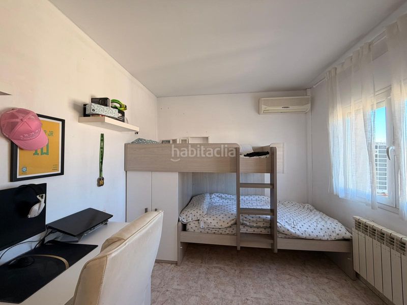 Foto 3a56f01f-c934-4d38-a735-dadc7aca35cb. Casa aparellada amb calefacció aparcament a Vilablareix