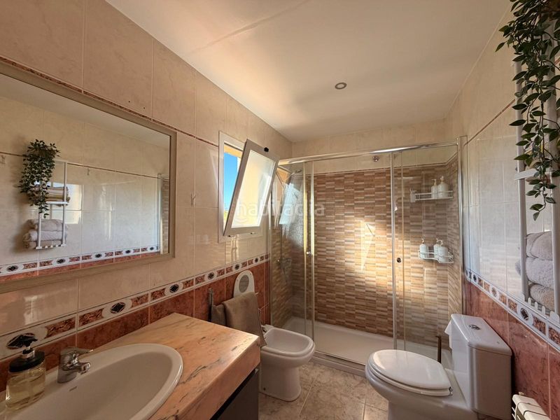 Foto fde9cd5d-57e2-4d56-80ae-0747561bd406. Casa aparellada amb calefacció aparcament a Vilablareix