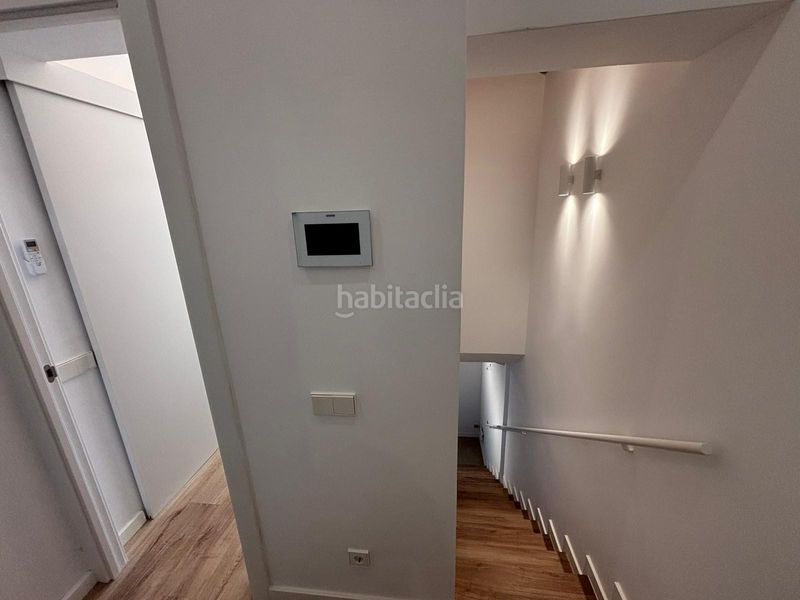 Foto 393b0362-8c74-4fb1-a222-46211afb33d3. Casa pareada en Eixample Nord Girona