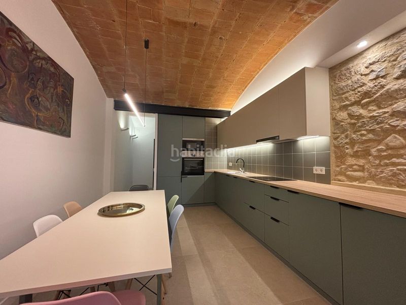 Foto bb889450-09f1-48dc-9ff2-f40603b16a05. Casa pareada en Eixample Nord Girona