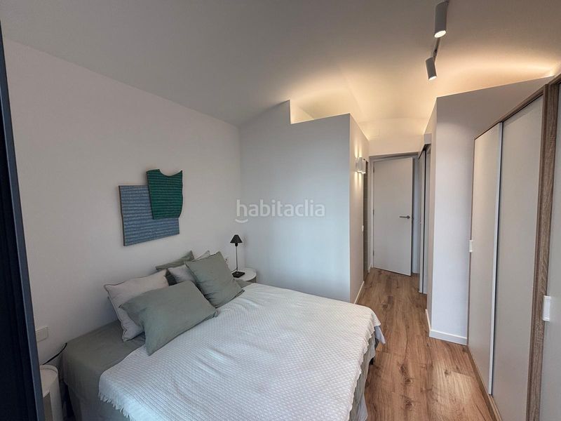 Foto bcc095bf-f68b-4e0b-9d34-ec41b9de3f6b. Casa pareada en Eixample Nord Girona
