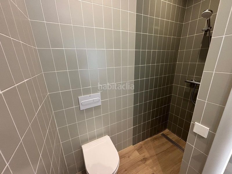 Foto cbd88e73-c810-498d-8cdd-5b5df3d1906c. Casa pareada en Eixample Nord Girona