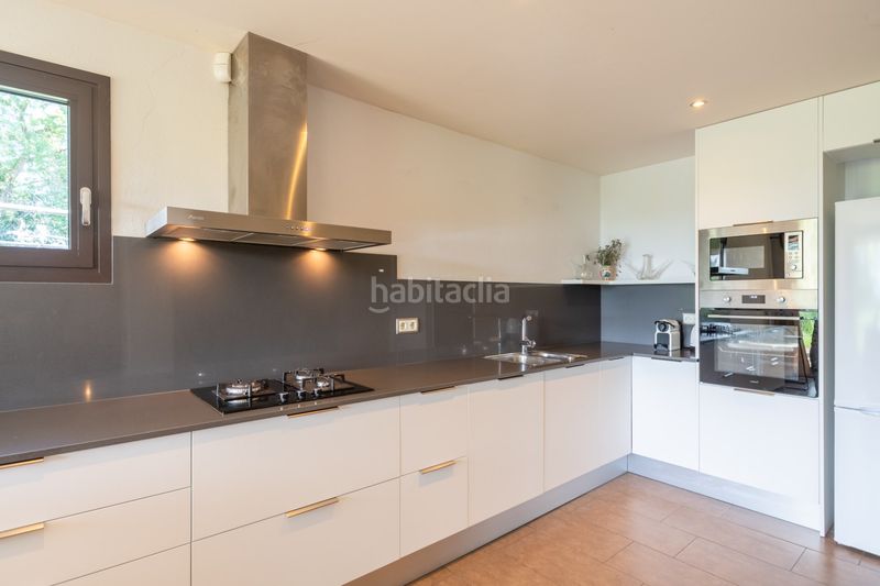 Foto f9f53933-5d38-49fd-870a-d7f2398b6c14. Casa amb calefacció aparcament piscina a Vilademuls