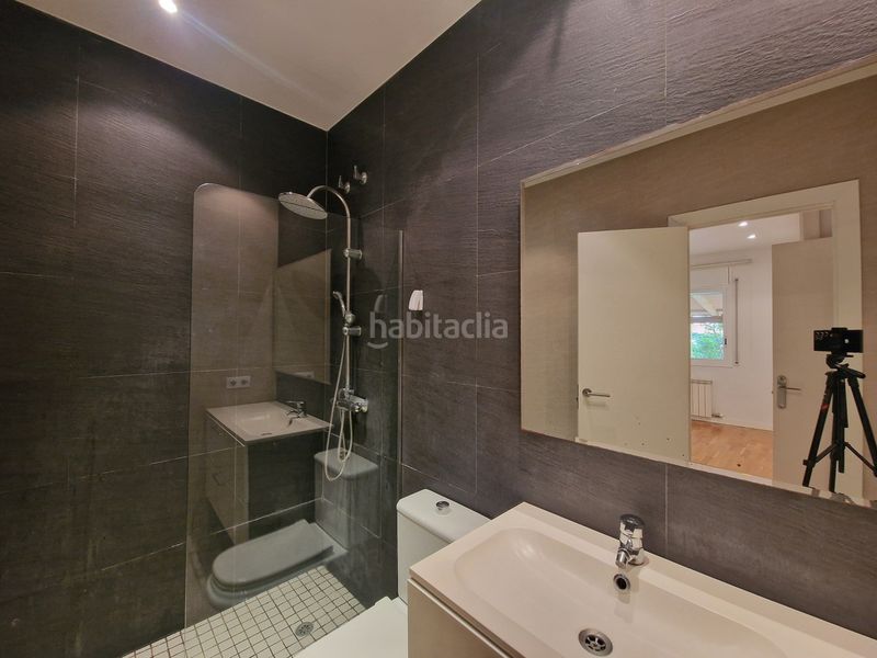 Foto 02ea0952-ac8e-462b-93dd-7f15ae27dcaa. Planta baja en Eixample Sud-Migdia Girona