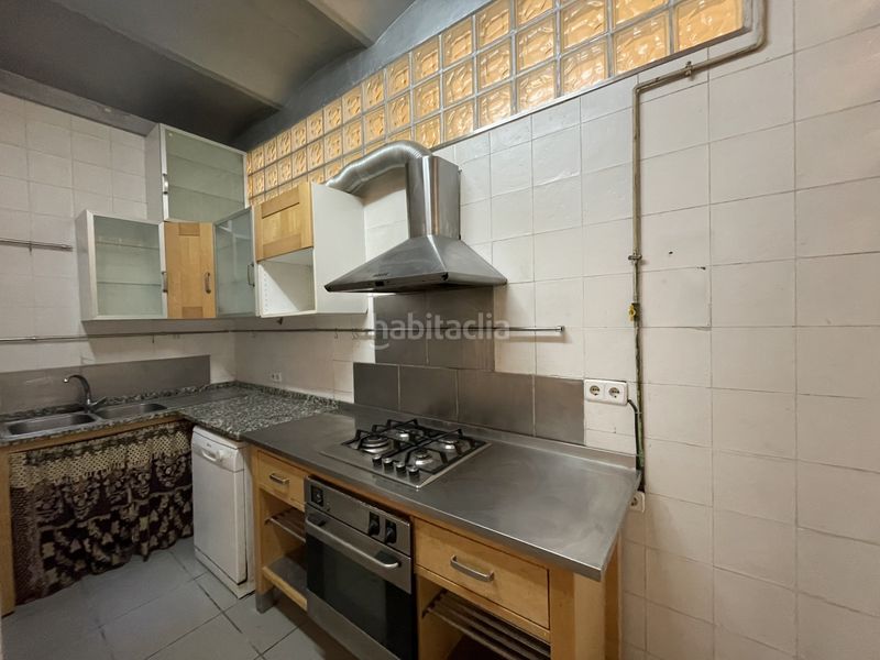 Foto dda06f1d-65c6-449a-a6bc-5026408f4592. Pis a Centre-Barri Vell Girona