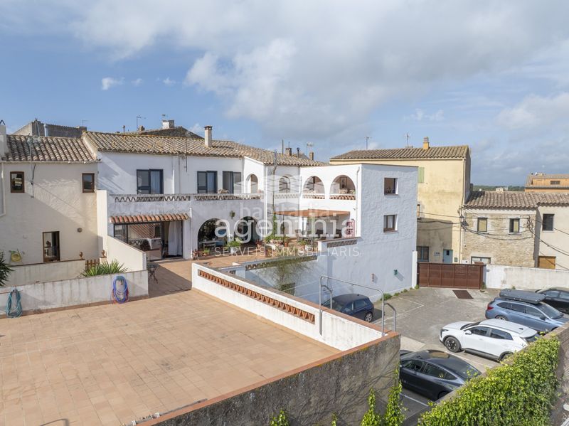 Foto f18b822d-5fa9-4d7e-bfee-b581862c5037. Masia amb calefacció aparcament a Begur Begur