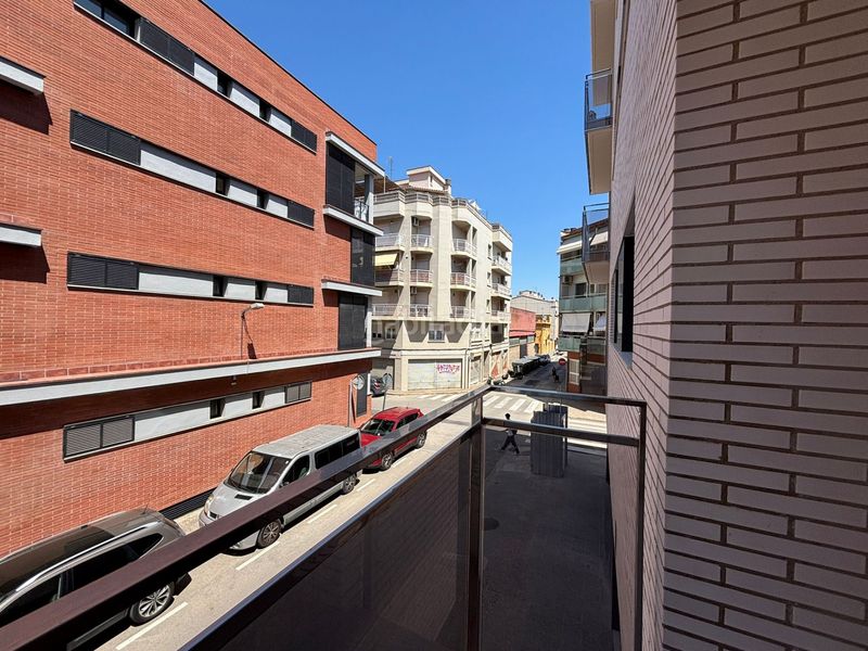 Foto 755daeca-4f84-4b8a-9c56-74721ab94493. Pis amb calefacció a Eixample Sud-Migdia Girona