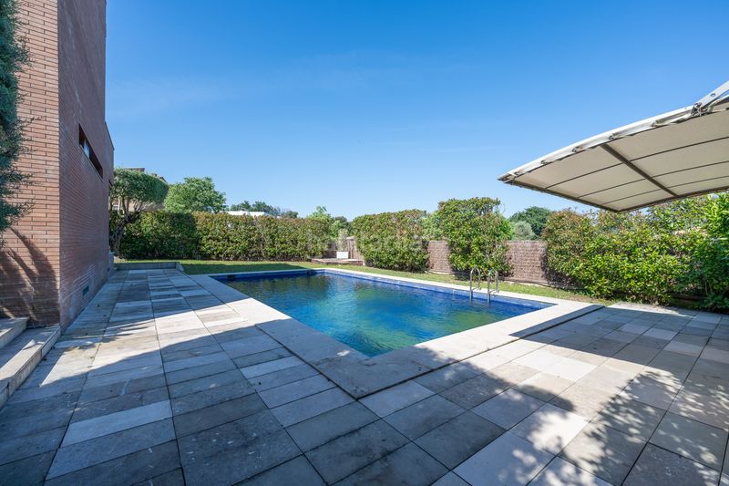 Foto 035fb316-53e7-4b96-ac18-bc920016d3db. Casa amb calefacció piscina a Palau Girona