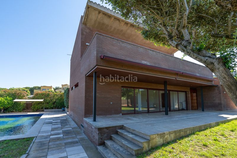 Foto 4930b515-e8f7-4ce9-995d-831b8a6f262b. Casa amb calefacció piscina a Palau Girona