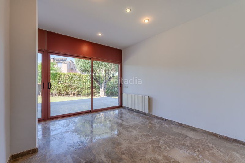 Foto b154ca50-c748-46cd-88a0-2f3ae7cdaeea. Casa amb calefacció piscina a Palau Girona