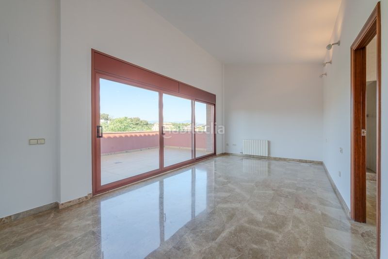 Foto cc5cf140-498a-4271-92ab-06c251478d0b. Casa amb calefacció piscina a Palau Girona