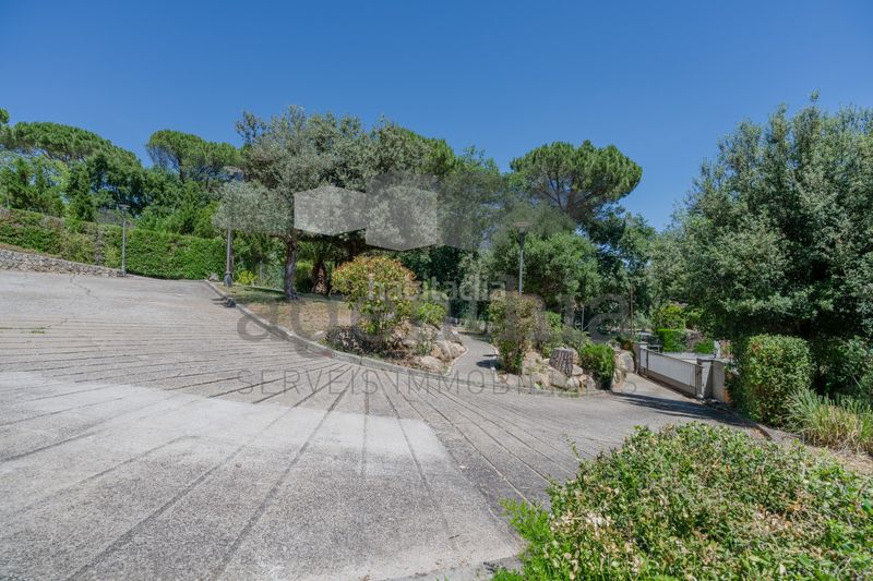 Foto dda1a923-61ed-4ce2-95e1-127d132dd135. Casa amb calefacció aparcament piscina a Quart