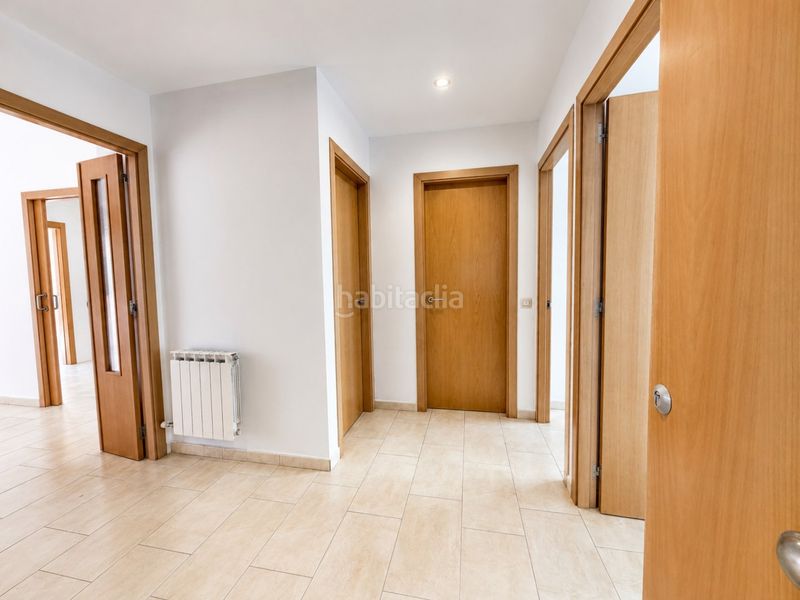 Foto 22d65d3e-0687-4cb0-99a1-bd5962eb0cd2. Planta baja en Eixample Sant Feliu de Guíxols