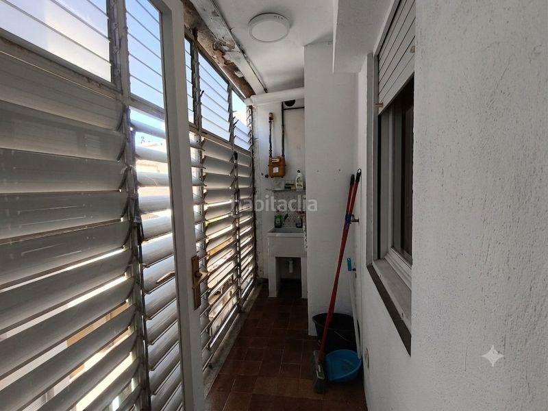 Foto e4e297a6-1fd0-4846-94fe-5a71284198a1. Pis amb calefacció aparcament a Eixample Nord Girona