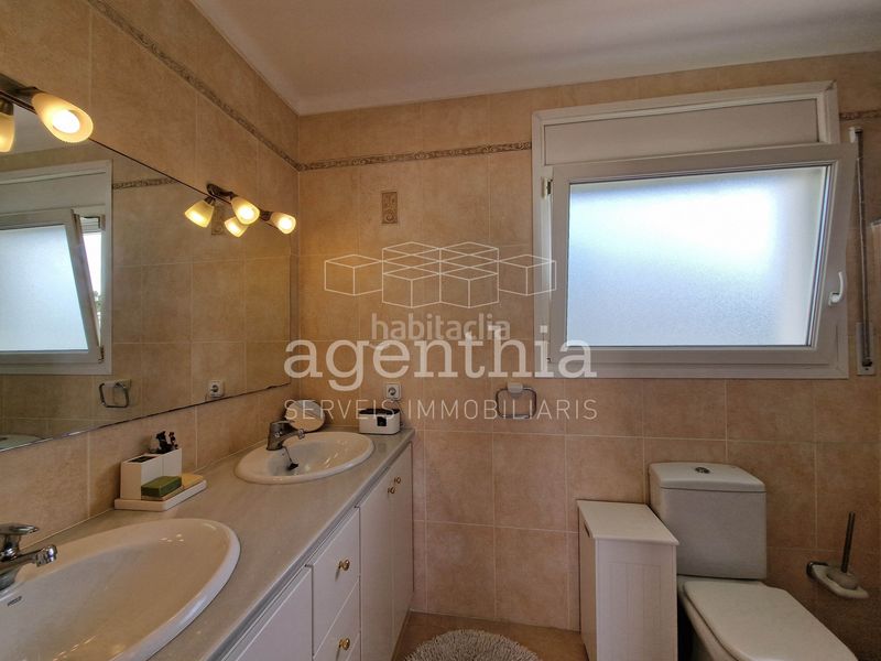Foto 0b21bd13-2599-4535-8652-bac7ac26a88d. Haus mit heizung parking pool in Port - La Clota - Puig Sec Escala (L´)