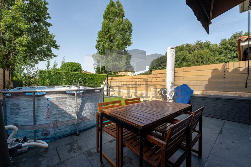 Foto eedce860-0cfd-4e72-9024-23ce3b00665b. Semi detached house with heating parking in Aiguaviva