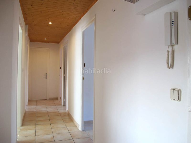 Foto f7444608-17da-4c71-a7ff-f10d59b43263. Pis amb calefacció a Eixample Sud-Migdia Girona