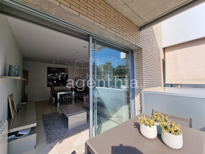 Foto 4be40fd6-3dd2-4dfb-8dbe-4974cd8dd491. Pis amb calefacció aparcament piscina a Eixample Sud-Migdia Girona