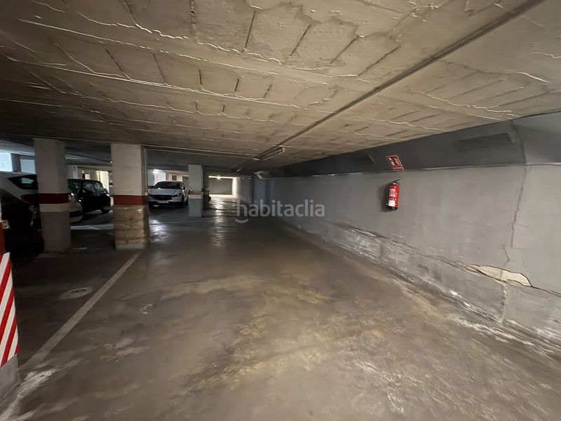 Foto e512e754-3805-4d4f-8141-16bfc79d642d. Aparcament cotxe a Eixample Nord Girona