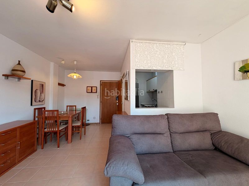 Foto fda6d47a-3f20-443a-8220-ab1408bb1bd2. Estudio en Eixample Sud-Migdia Girona