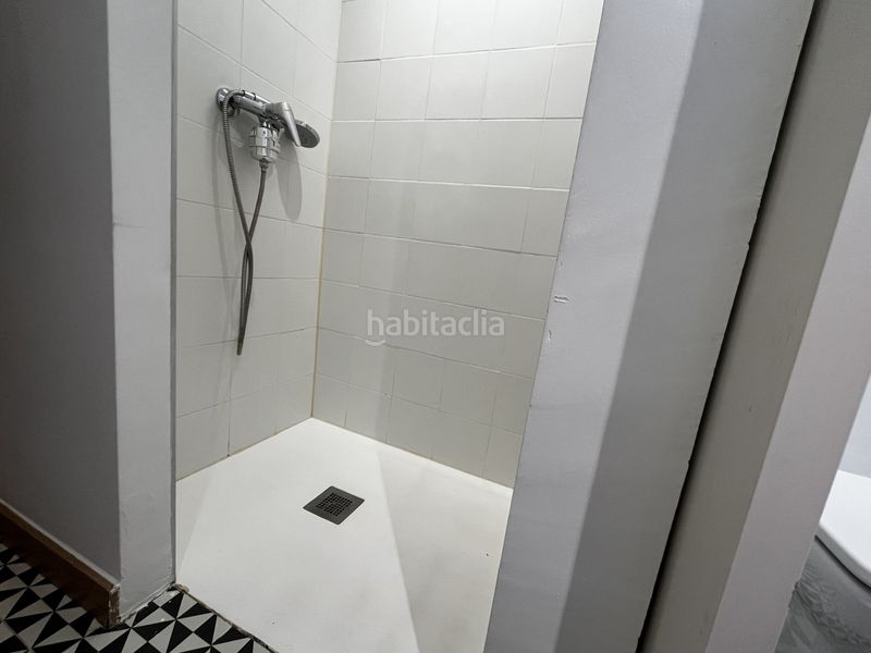 Foto b7a4cce3-9144-4ed1-ad1d-113f83ca805e. Local comercial en Eixample Sud-Migdia Girona